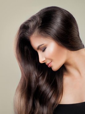 Cómo conseguir el efecto espejo en el pelo | L'Oréal Paris