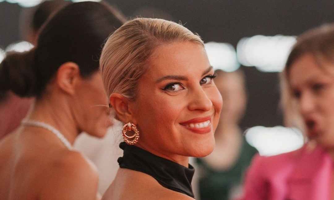 La técnica de coloración para disimular las canas se llama mechas espiga| L'Oréal Paris