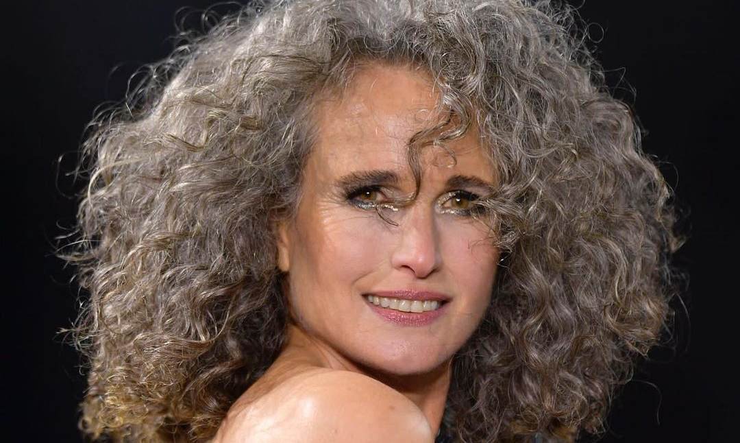 ¿Qué color de tinte elegir para el pelo canoso?