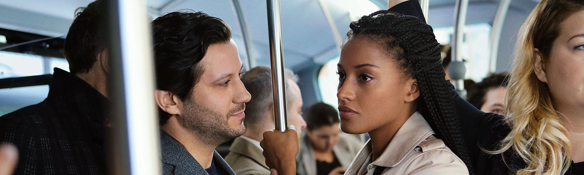 Stand Up es un programa de formación contra el acoso callejero desarrollado por L’Oréal Paris junto a Hollaback!, ONG especializada en este fenómeno.