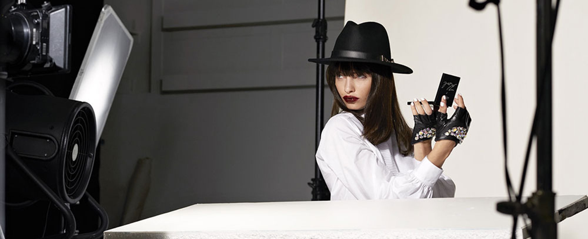 coleccion maquillaje karl lagerfeld por loreal paris