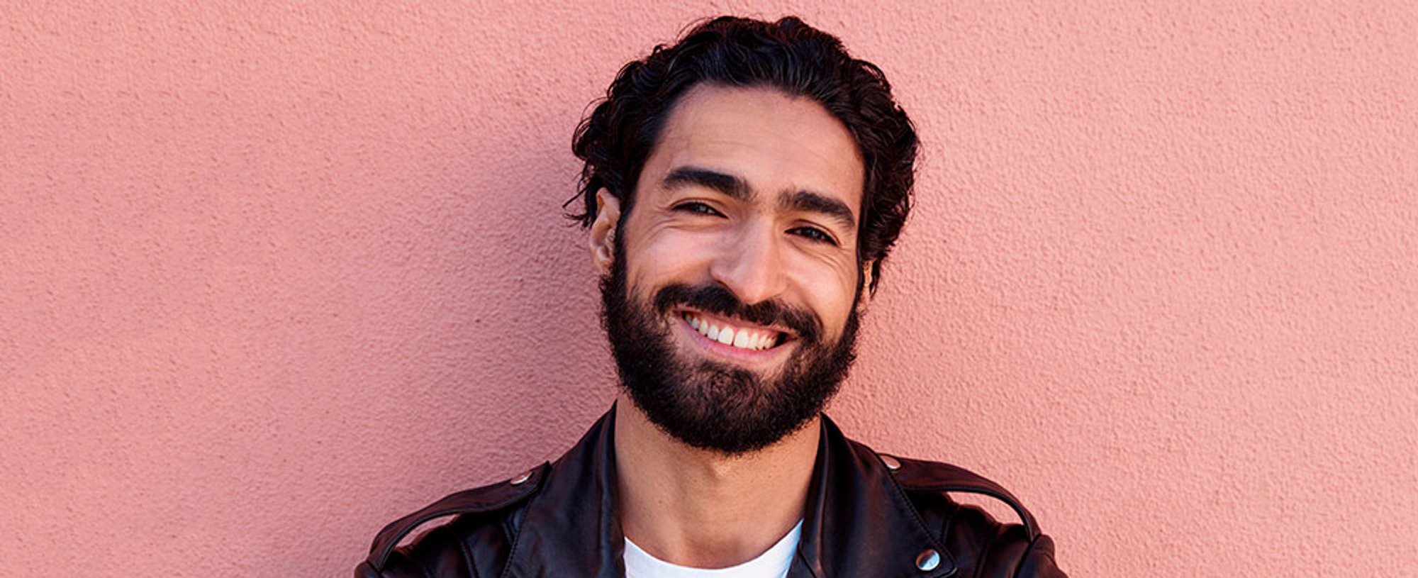 como peinar barba