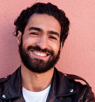 como peinar barba