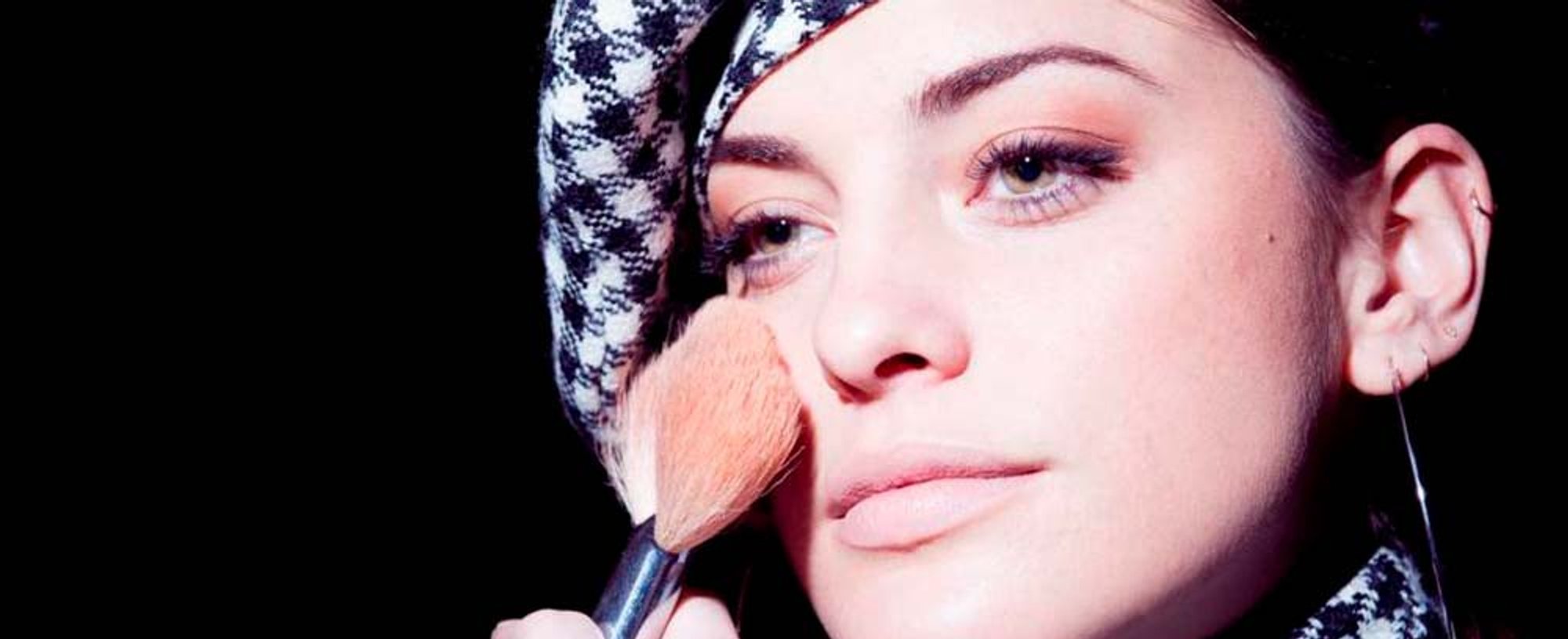 como difuminar maquillaje para acabado perfecto