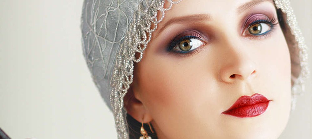 soplo brecha mando Recrea el maquillaje años 20 paso a paso | L'Oréal Paris