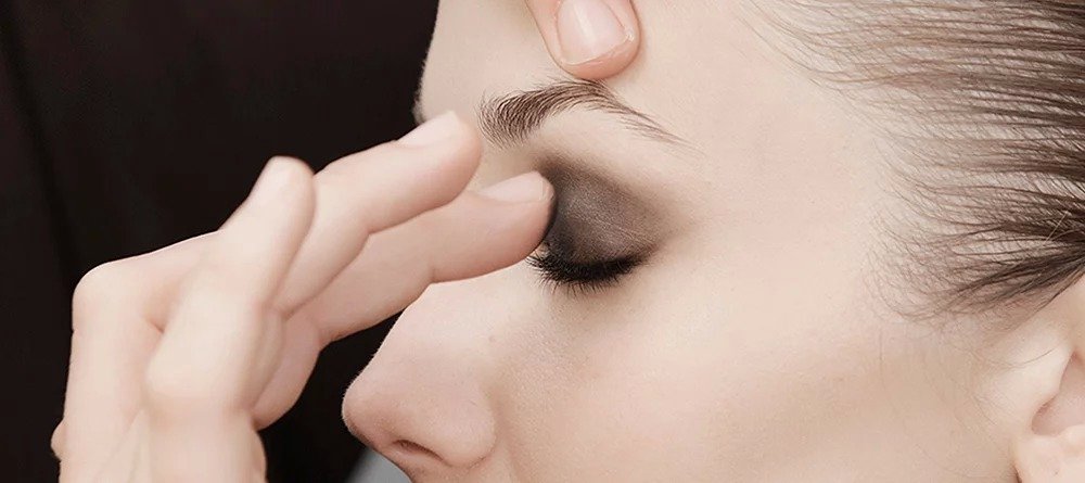 maquillaje ojos marron claro