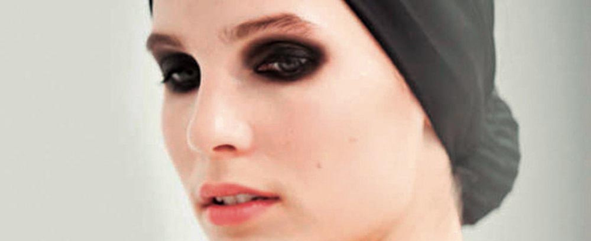maquillaje ojos tonos oscuros