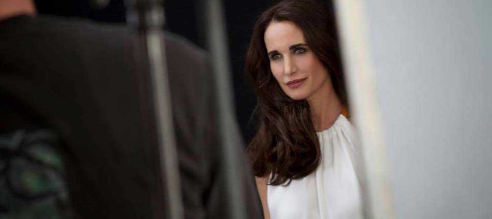 maquillaje pelo negro