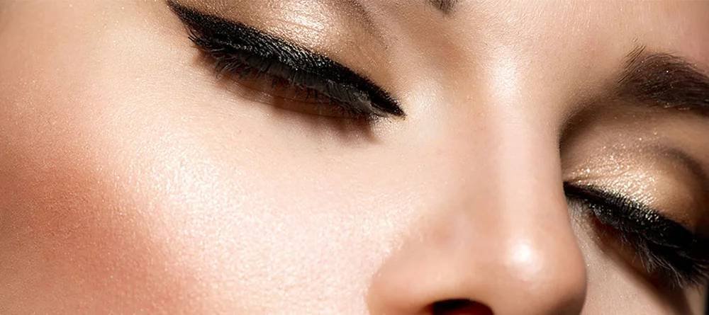 maquillaje purpurina nochevieja