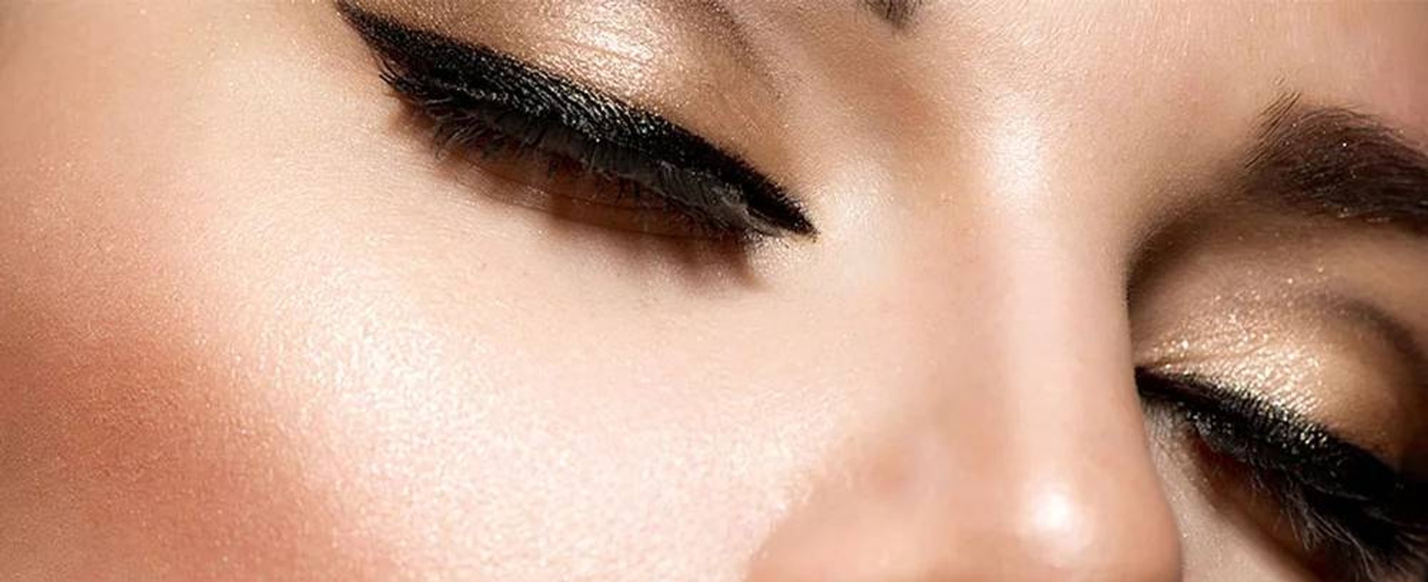 maquillaje purpurina nochevieja