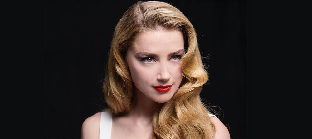 Amber Heard peinado de invitada ondas al agua