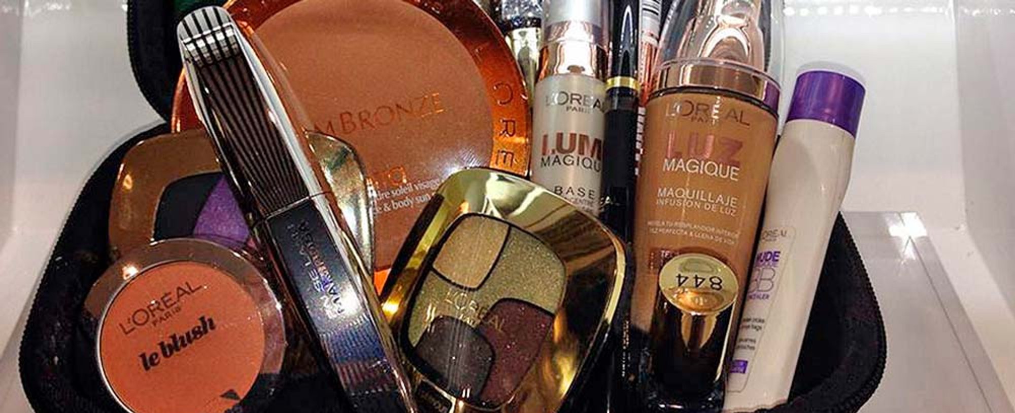 que no puede faltar en maletin maquillaje profesional