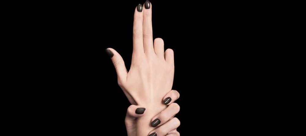 unas en color negro tu lado mas salvaje