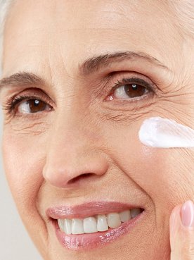 Ácido glicólico vs hialurónico: los dos ases del tratamiento facial