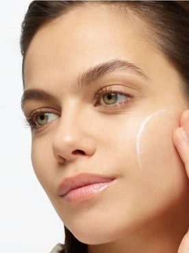 Vitamina C para la cara: todo lo que debes saber sobre este ingrediente