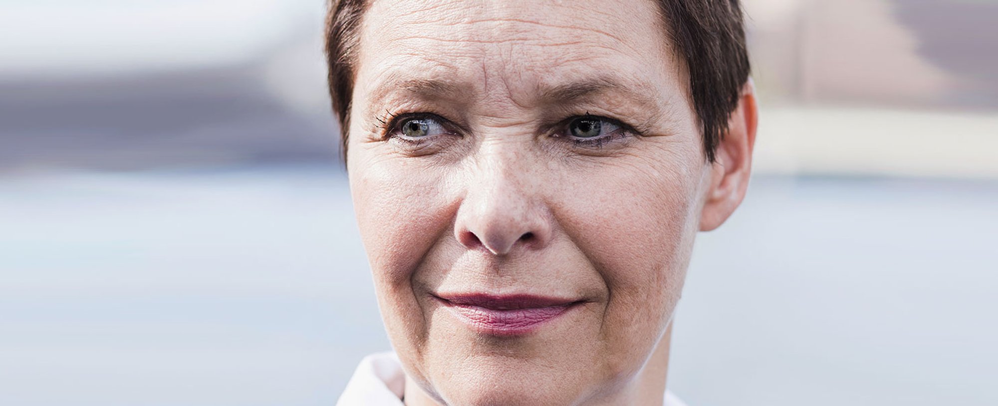 ¿Se pueden eliminar las arrugas profundas con un cuidado facial? No, pero sí se pueden atenuar y corregir considerablemente. Prueba el Sérum Noche con Retinol Puro de la gama Revitalift Laser de L’Oréal Paris y disfruta de sus efectos en tu piel.
