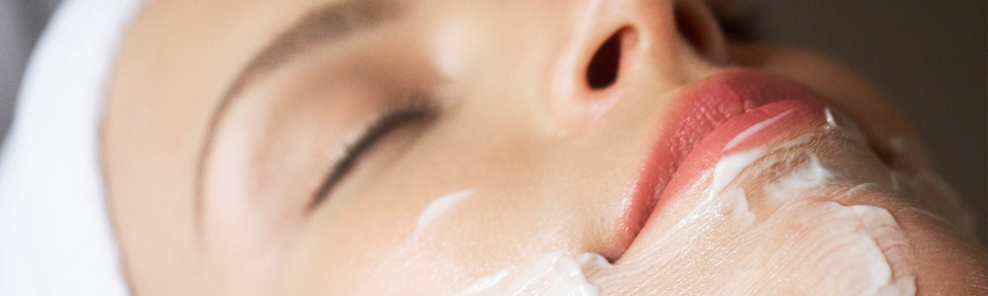 Disfruta De Un Masaje Facial Rellenador De Diez Minutos