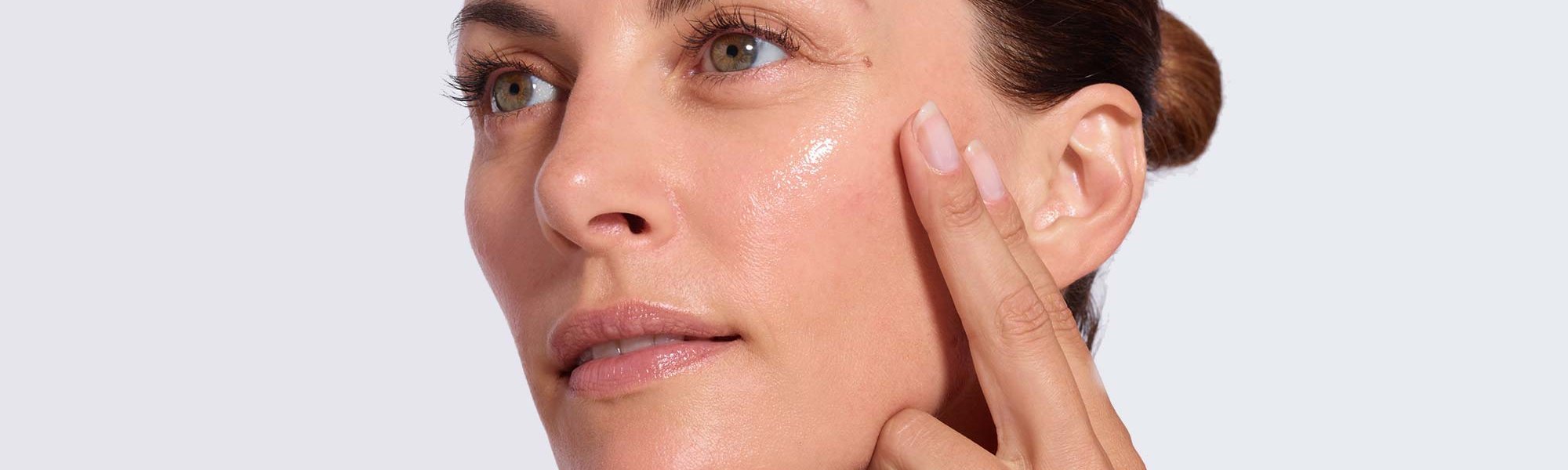 Saca partido a los beneficios del ácido glicólico con los peelings de Revitalift Laser de L’Oréal Paris.