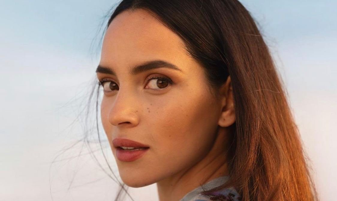 Cómo tomar el sol correctamente para ponerse monera| L'Oréal Paris