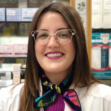 Marta Corbera, Máster en Dermofarmacia y Cosmética por la Universidad de Barcelona