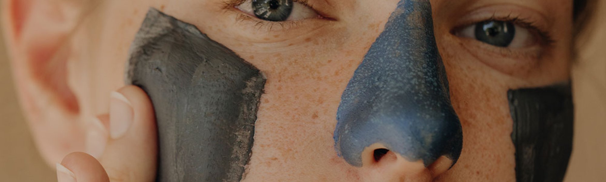 Con las mascarillas Arcillas Puras de L’Oréal Paris conseguirás llevar tu higiene facial a otro nivel.