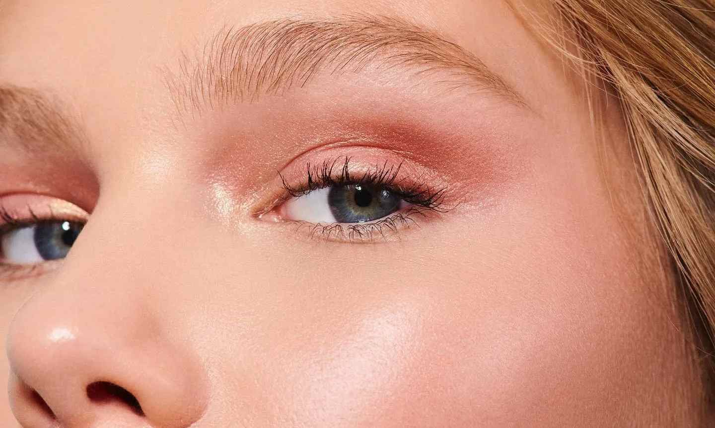 Vitamina C para las manchas de acné: ¿Cómo usarla? | L'Oréal Paris