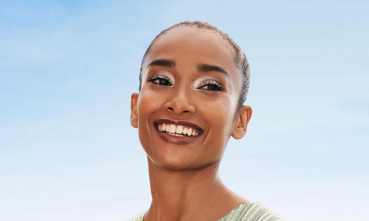 ¿Sirve la vitmina C para rejuvencer la mirada y reducir las ojeras?| L'Oréal Paris