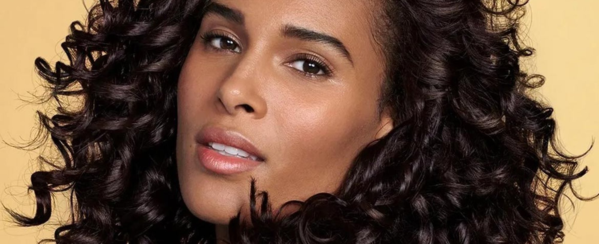 Qué es el método co-wash curly. Dream Long Mascarilla Rizos consentidos L’Oréal Paris