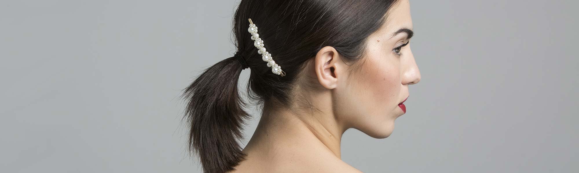 Descubre nuevas ideas de coleta baja para tu tipo de pelo y cómo hacer que luzcan bonitas con los productos de L’Oréal Paris.