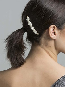 Descubre nuevas ideas de coleta baja para tu tipo de pelo y cómo hacer que luzcan bonitas con los productos de L’Oréal Paris.