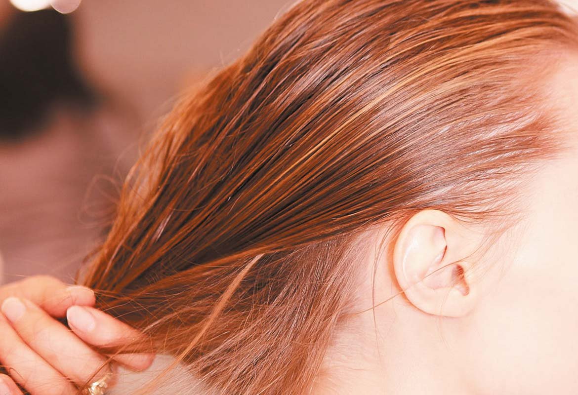 5 trucos para alisarte el pelo sin plancha | L'Oréal Paris