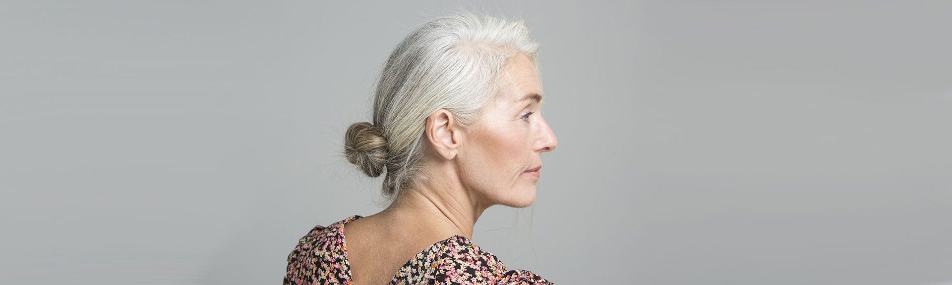 ¿Quieres cuidar tus canas porque has decidido llevarlas naturales? Pues confía en la gama Elvive Color Vive Violeta de L’Oréal Paris para lucirlas más bonitas que nunca.