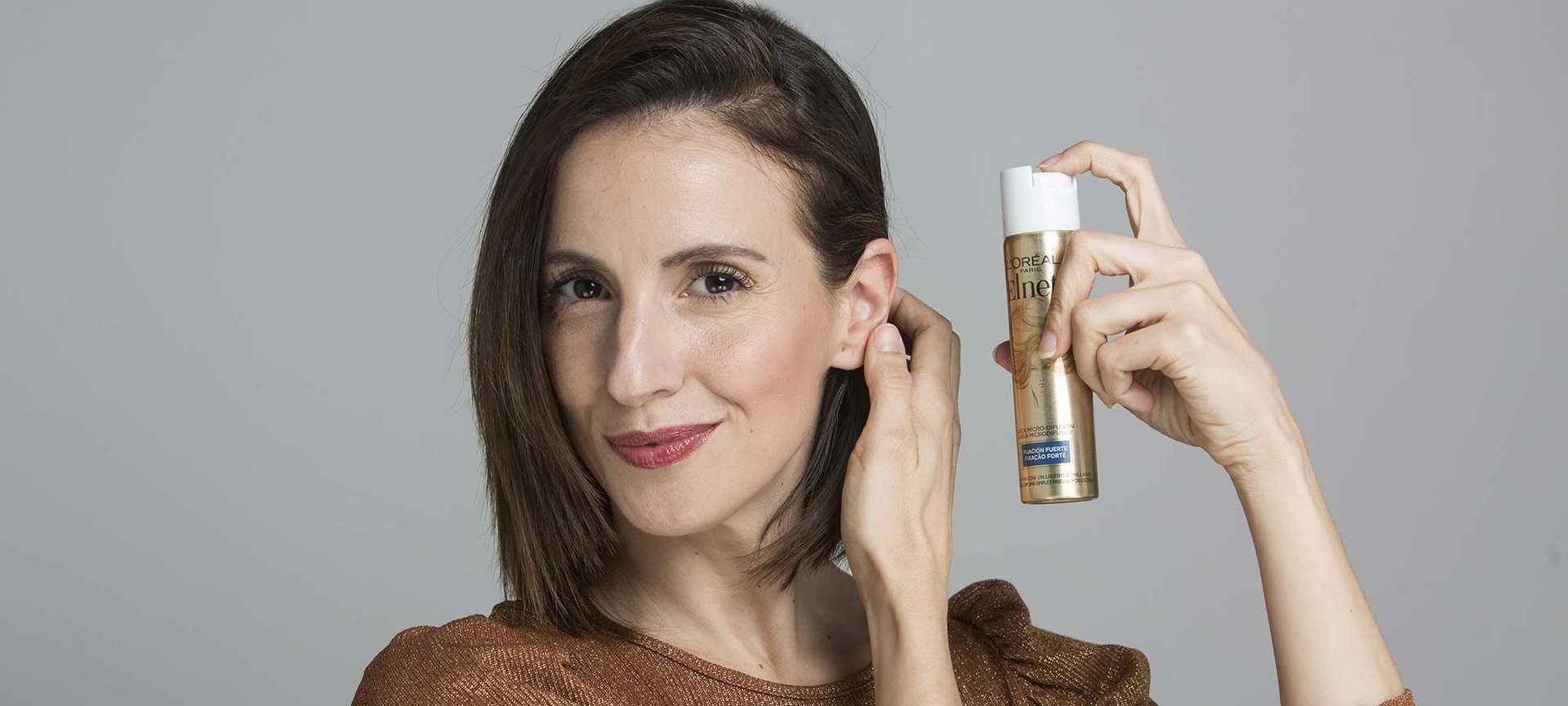 La Laca Elnett de L’Oréal Paris es muy útil para las mujeres con poco pelo o muy fino porque les permite texturizar la raíz. 