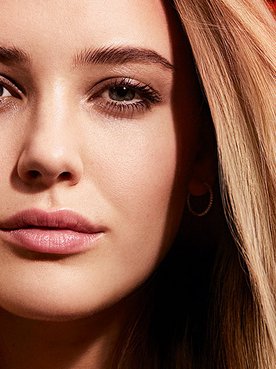 Tratamiento Keratina Katherine Langford Cuidado Cabello Image Hero