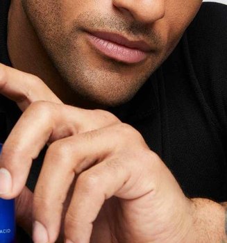 Cómo reducir las arrugas en el cuello de hombre| L'Oréal Paris