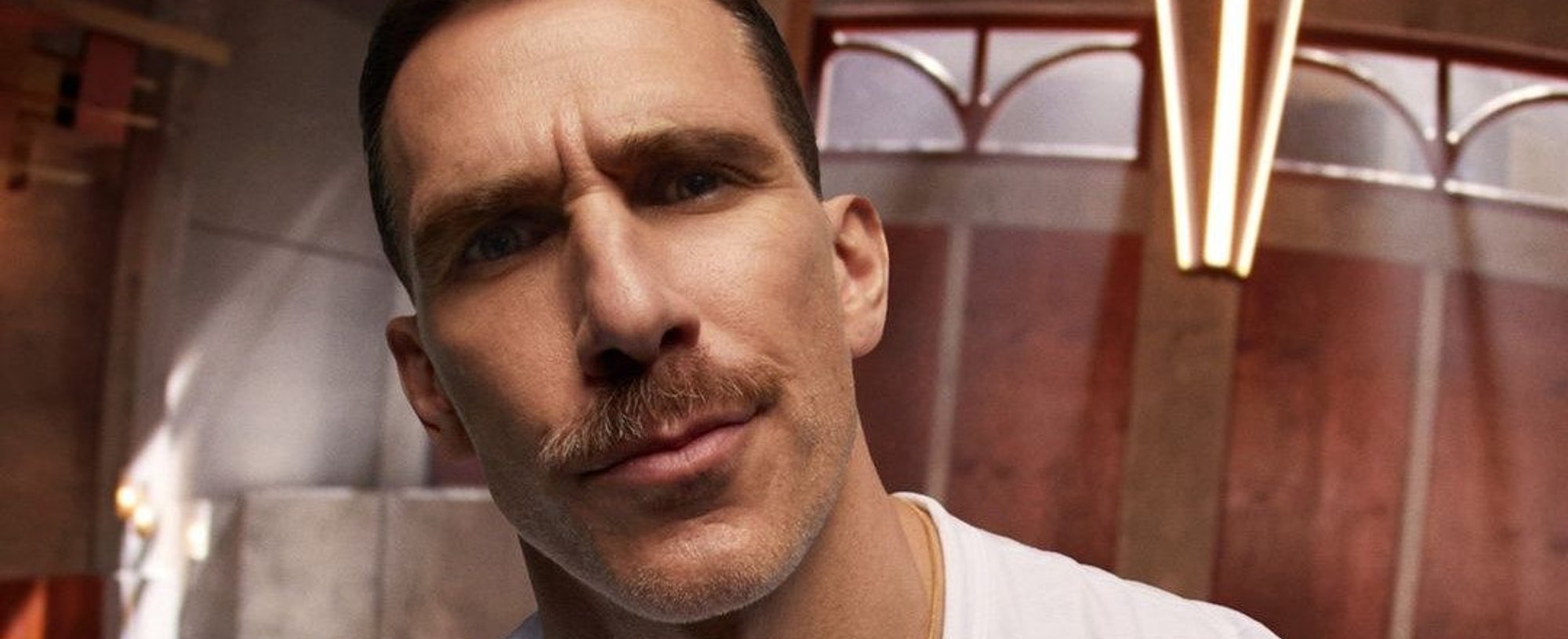 Cómo reducir la cara cansada en hombres| L'Oréal Paris