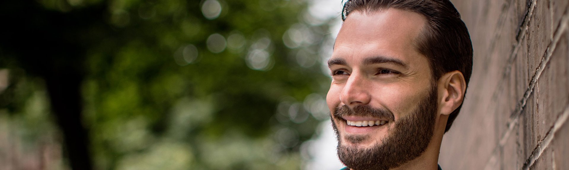 Prueba distintos colores de pelo para hombre gracias a la nueva gama de tintes One-Twist Coloración de L’Oréal Men Expert ¡y despídete de las canas!