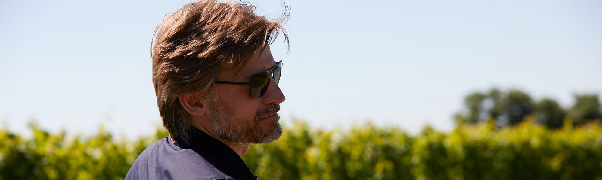 Con los productos de fijación de L’Oréal Men Expert podrás conseguir peinados con efecto despeinado para hombres de forma sencilla y rápida.