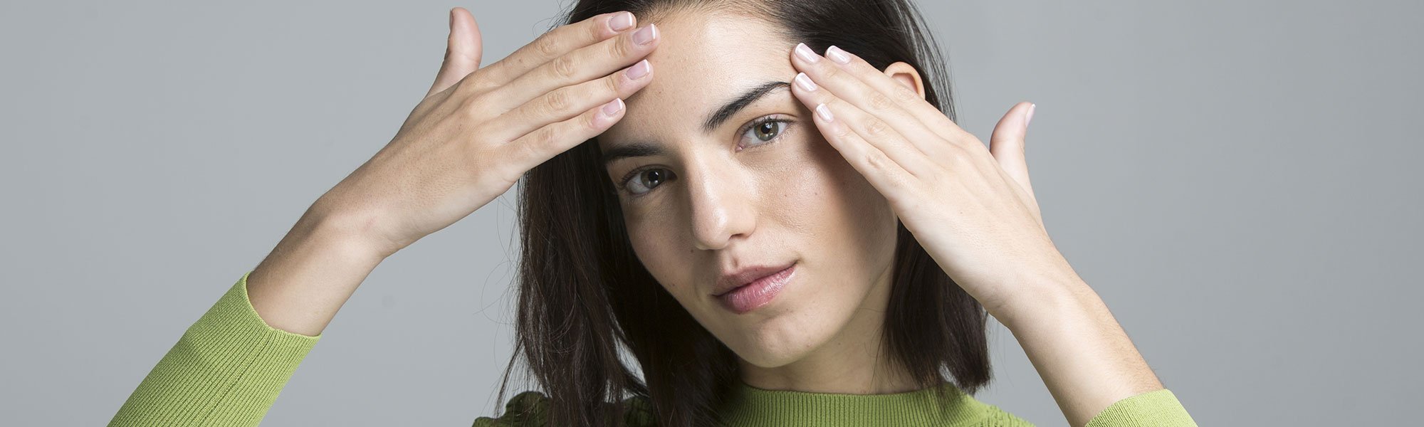Un maquillaje para piel con acné sin fisuras | L'Oréal Paris