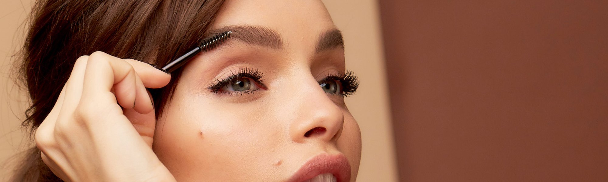 como pintar cejas