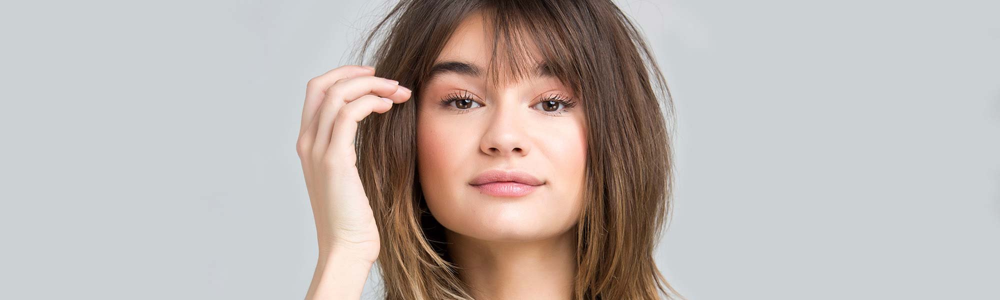 Estar guapa es muy sencillo con los productos de belleza de L’Oréal Paris que te ayudarán a verte mejor en cuestión de minutos
