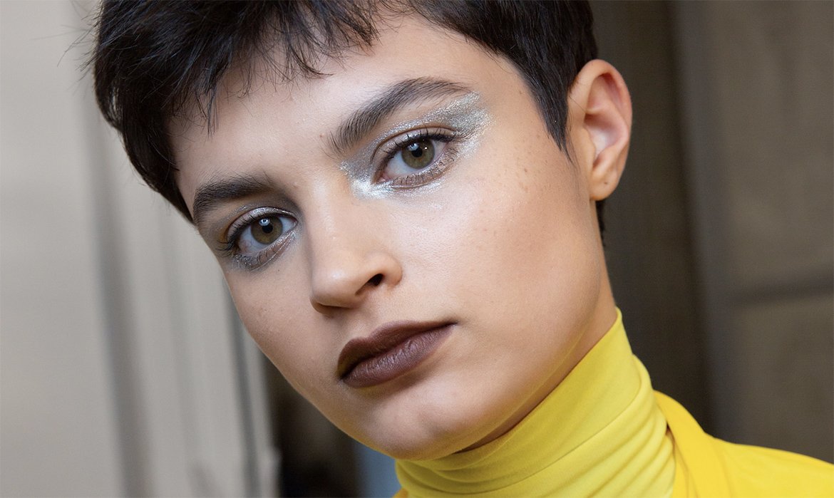 Atrévete con la técnica de maquillaje eyelighter de la mano de los productos makeup de L’Oréal Paris.