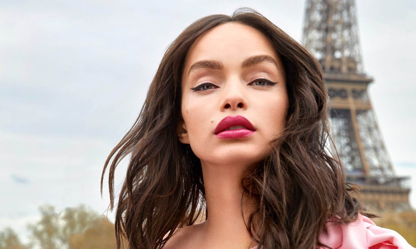 Cómo hacer un maquillaje para boda de día paso a paso con los cosméticos más favorecedores | L'Oréal Paris