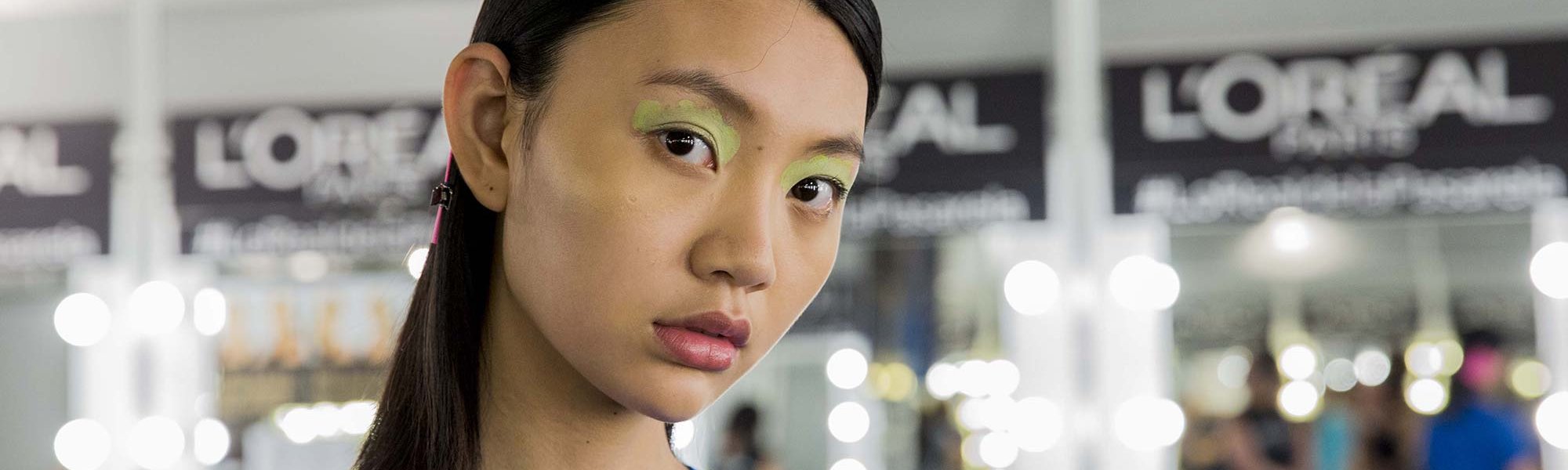 Cambia de registro y atrévete con el maquillaje colorido de la mano de los productos de L’Oréal Paris.