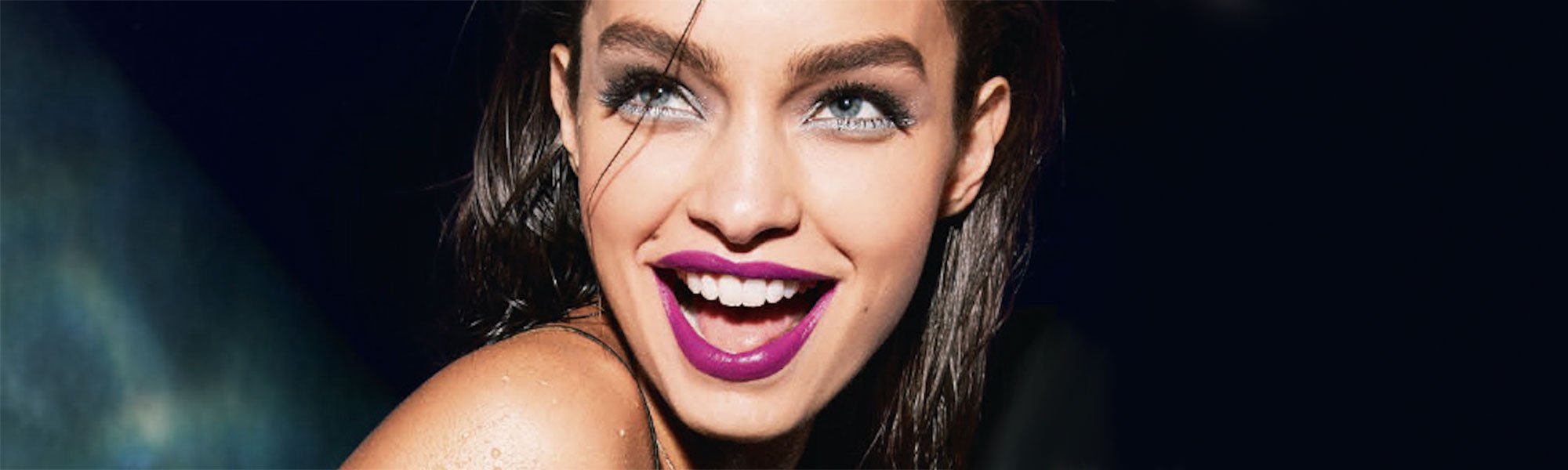 Consigue un maquillaje glitter como el de Luma Grothe con los productos más brillantes de la amplísima colección makeup de L’Oréal Paris.