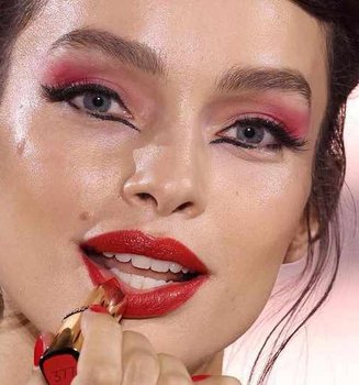 Cómo hacer maquillaje de Harley Quinn para Halloween | L'Oréal Paris