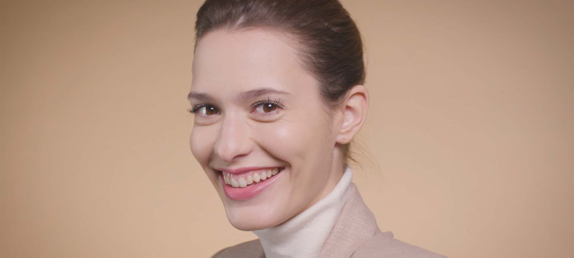 Consigue un maquillaje mate de forma sencilla con Infalible 24H Matte Cover de L’Oréal Paris. 