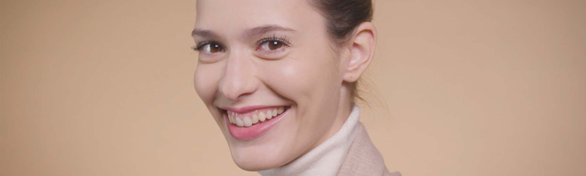 Consigue un maquillaje mate de forma sencilla con Infalible 24H Matte Cover de L’Oréal Paris.