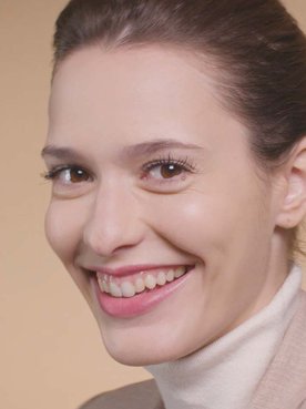 Consigue un maquillaje mate de forma sencilla con Infalible 24H Matte Cover de L’Oréal Paris.