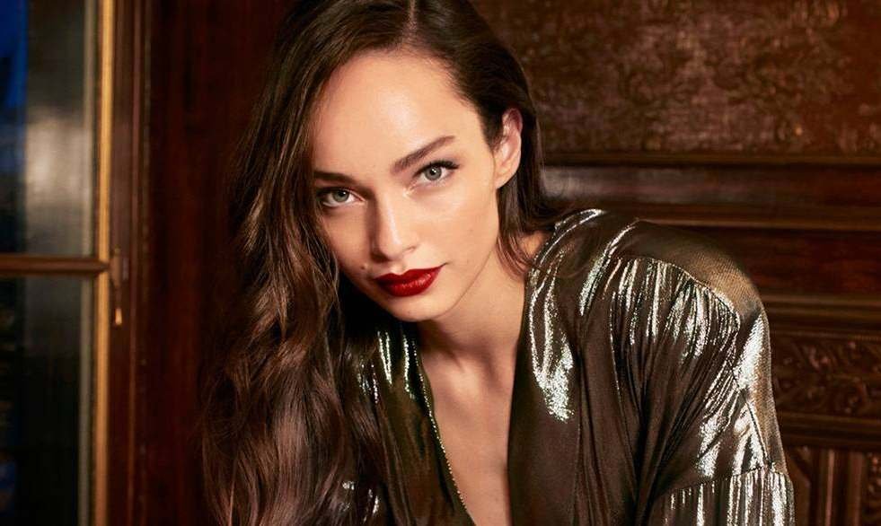 Crear un maquillaje navideño paso a paso | L'Oréal Paris